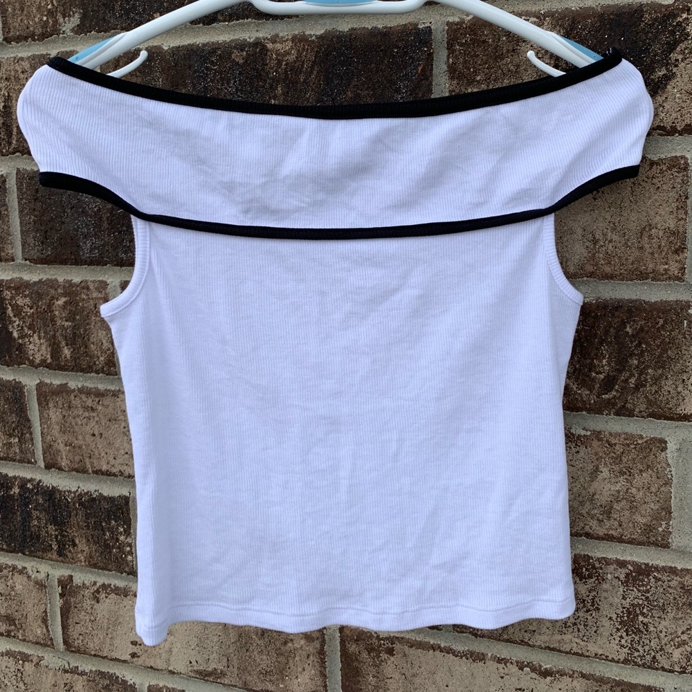 Zara Black and white cold shoulder top